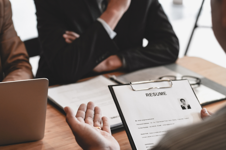 Thương hiệu cá nhân mạnh giúp bạn tạo lợi thế khi ứng tuyển công việc (Nguồn: Internet)