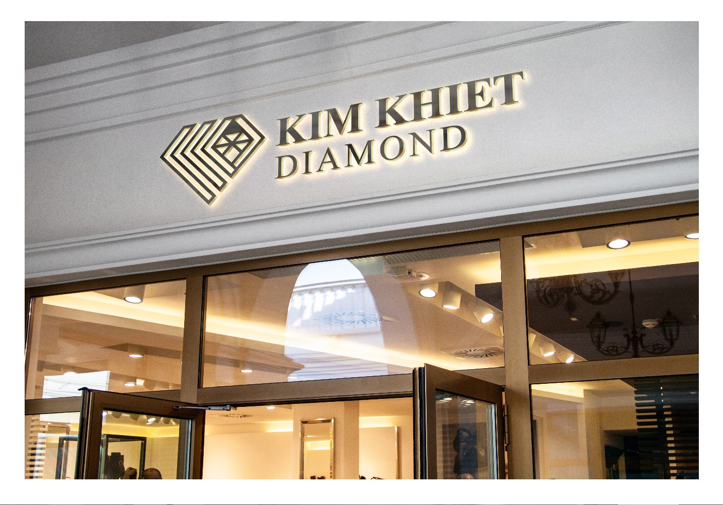 Thiết kế logo trang sức ấn tượng 