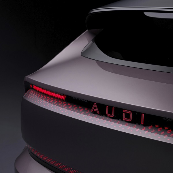 Logo Audi mới cho dòng xe điện vừa ra mắt tại Trung Quốc
