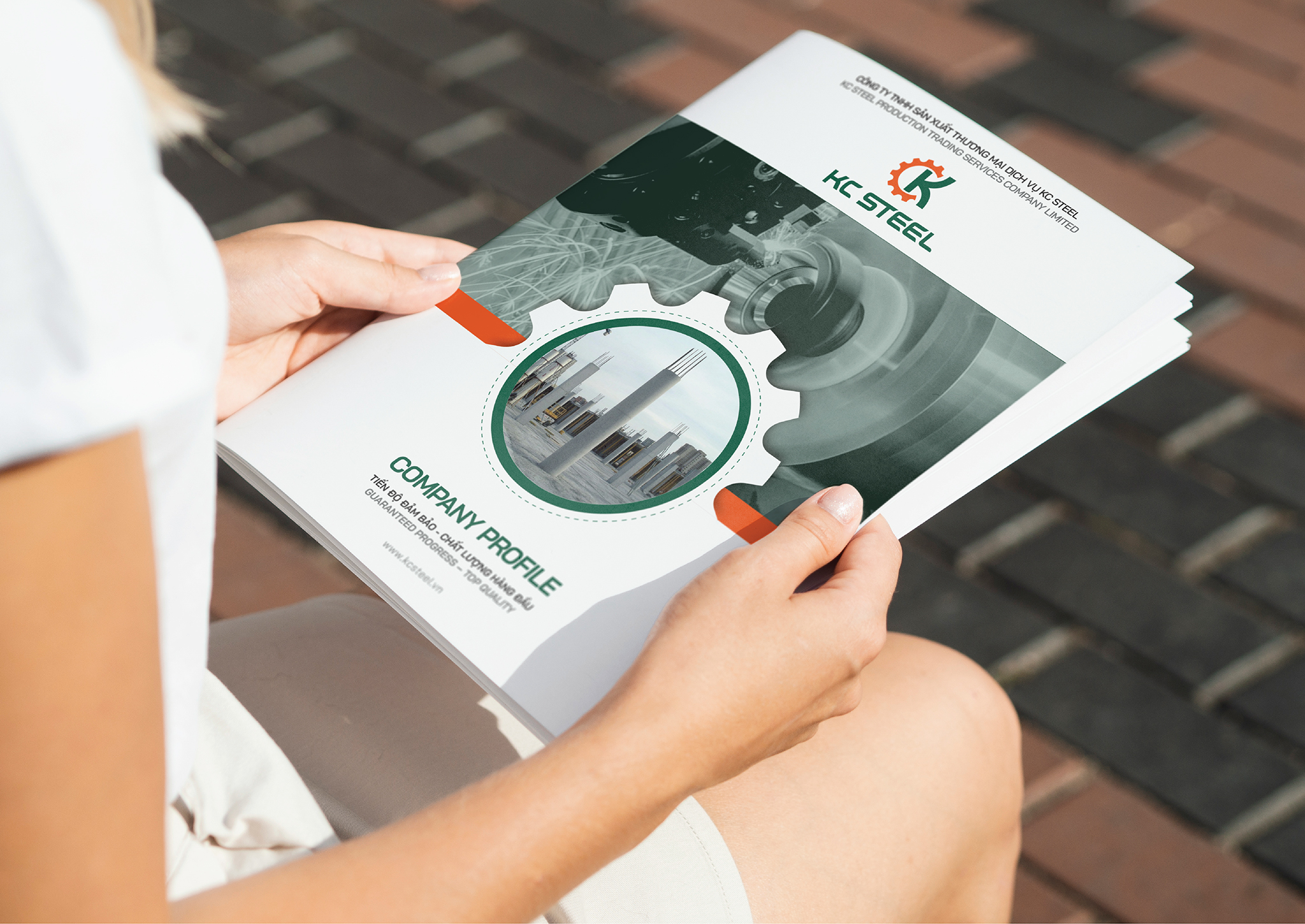 Hồ sơ năng lực chính là “tấm danh thiếp” thể hiện đẳng cấp và uy tín của doanh nghiệp.